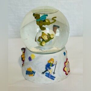 Scooby Do Hannah Barbera Vintage Y2K Themed Snow Globe - Colorful Characters